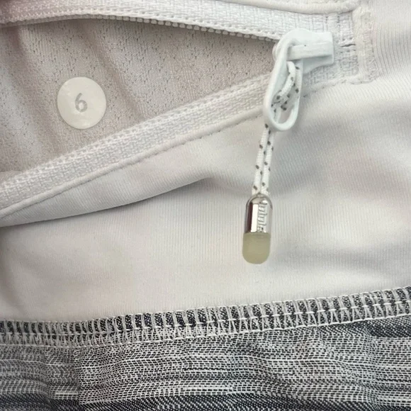 Lululemon Speed Short - Picture 3 of 4